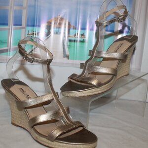 Michael Kors Champagne Gold Leather T-Strap Wedge Heel Espadrille Sandals Shoes